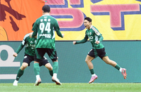 [포토]전북 이동준, 선제골이야!