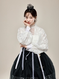 ‘쌍둥이 싱글맘’ 한그루, 고혹적인 한복 자태