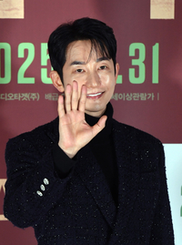 [포토]손인사 건네는 박시후