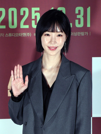 [포토]손인사 건네는 고혜진