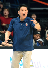 [포토]정관장 이끄는 유도훈 감독