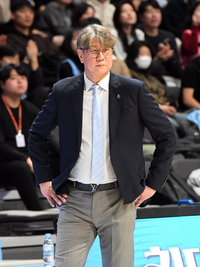 [포토]소노 이끄는 손창환 감독