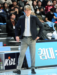 [포토]소노 손창환 감독, 역전이 필요해!