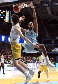 [포토]소노 네이던 나이트, 막아도 소용없어!