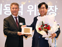 스포츠서울 ‘2025 대한민국 웰니스 브랜드 대상’, ESG 부문 수상자 SK디스커버리 이용석 위원장! [포토]