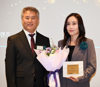 스포츠서울 ‘2025 대한민국 웰니스 브랜드 대상’, 웰니스 내추럴 푸드 부문 수상자 이야이야앤프랜즈 신혜조 대표! [포토]