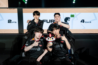 한국 자존심 지킨 T1! PGC 2025 GF 1일차 상위권 마무리→우승 희망 살렸다 [SS방콕in]