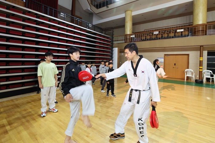 무주군,‘올림픽 금메달리스트 문대성과 함께하는 태권도 교실’ 진행