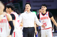 “대표팀에서 중국 이긴 느낌(웃음)” 연패+주축 부상에도 1위 LG 꺾은 SK, 전희철 감독도 선수들에게 ‘고마움’ [SS현장]