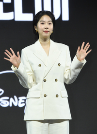 [포토]서은수, 반가운 손인사로