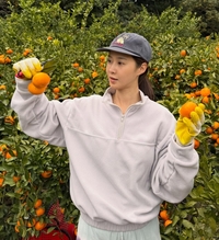 소녀시대 유리, 제주 감귤 아가씨 변신…“청년 농부입니다! 연락주세요”