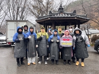 예수병원 주니어 임상과장회, 연탄 나눔 봉사활동...비 오는 가운데  ‘훈훈함’ 전해