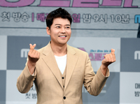 전현무 측, 차량 링거 논란→‘주사 이모’ 선긋기 “의사 판단 하에 처치” [공식입장 전문]