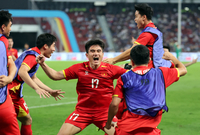 베트남 ‘김상식 매직’ 또 폭발…0-2→3-2 대역전승으로 태국 잡고 동남아시안게임 우승! 4년 만의 왕좌 탈환