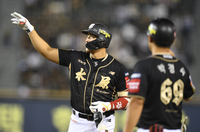 투혼의 슬라이딩과 뜨거운 눈물…‘전격 은퇴’ 황재균, 창피하고 싶지 않았다 [SS시선집중]