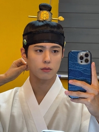 어쩐지 박보검 얼굴만 봐도 다들 웃더라…KBS ‘올해의 예능인상’ 수상