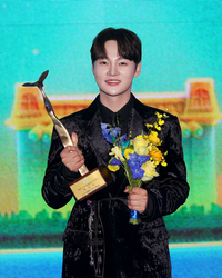 박서진, 1년 만에 최우수상 직행…최고의 프로그램상까지 4관왕