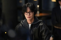 장률, 소개팅 현장 포착(‘러브 미’)