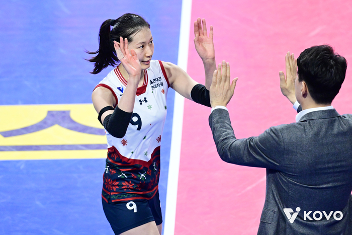 카리 갑작스러운 이탈에도 이어진 연승, 나현수 ‘감초 활약’…지금의 현대건설은 ‘되는 팀’