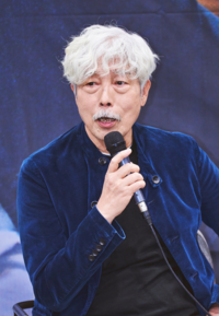 초간단 주례사에 역대급 박수…배철수 “신부 안목이면 신랑도 믿는다”