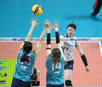 [포토] 강소휘 ‘블로킹 잘 피했어’