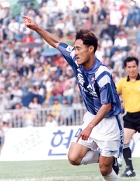 [단독 비하인드] 어쩌다가 울산HD는 사령탑 기피구단 됐나…우려 속 취임한 김현석 감독 “3연패 그 시절로 돌아가겠다” 재건 선언