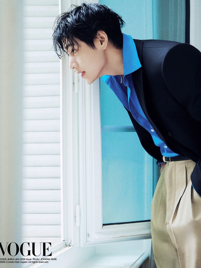 뷔, 깊어진 눈빛 속 저돌적인 매력, 조각 같은 비주얼로 팬심 저격