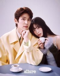 이시우-다현, ‘러브 미’ 설렘 지수 폭발하는 커플 화보 공개