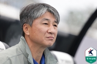 성남의 ‘믿는구석’ 전경준 감독 “예산 많다고 승격하는 거 아냐…선택과 집중 잘해야” [SS인터뷰]