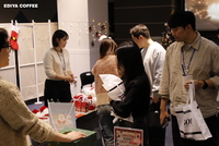 이디야커피, 연말 사내 플리마켓 진행…나눔으로 전하는 따뜻한 온기