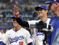 파도 파도 미담만…오타니, 탈인간급 맞네! 감독 피셜 “암 투병 동료 어머니 도와, 지금은 완치” [SS시선집중]