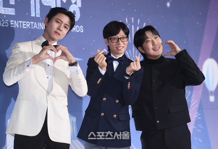 [포토] 포즈 취하는 ‘놀면 뭐하니’ 주우재-유재석-하하