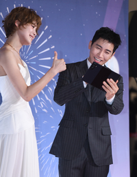 [포토] 유세윤 ‘셀카 잘 나왔네’