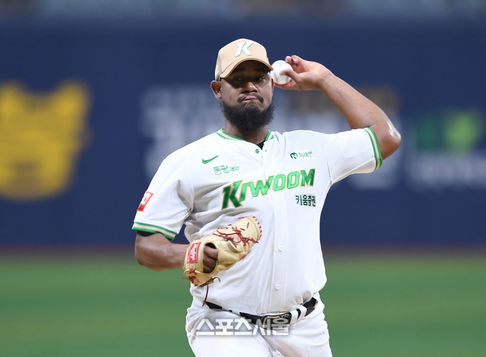 NPB→CPBL→KBO→CPBL…한 시즌 만에 방 뺀 키움 前 벤츠 [SS시선집중]
