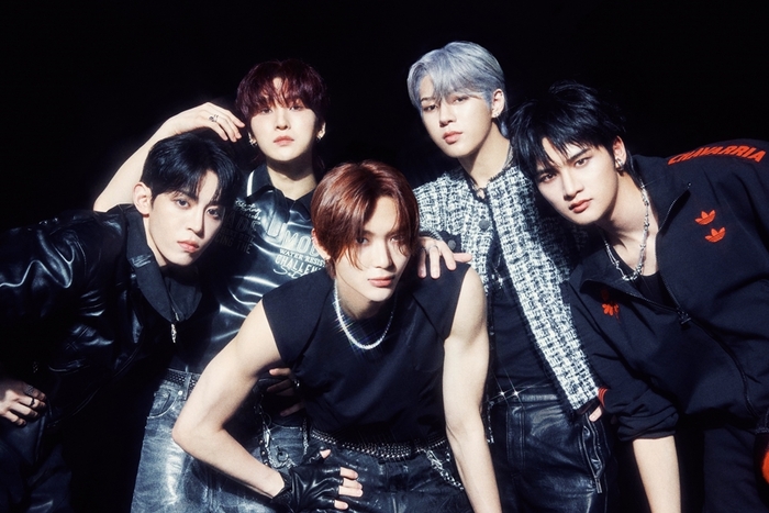 나우즈, 빛났다…“리브랜딩, 커리어하이, 빌보드픽”