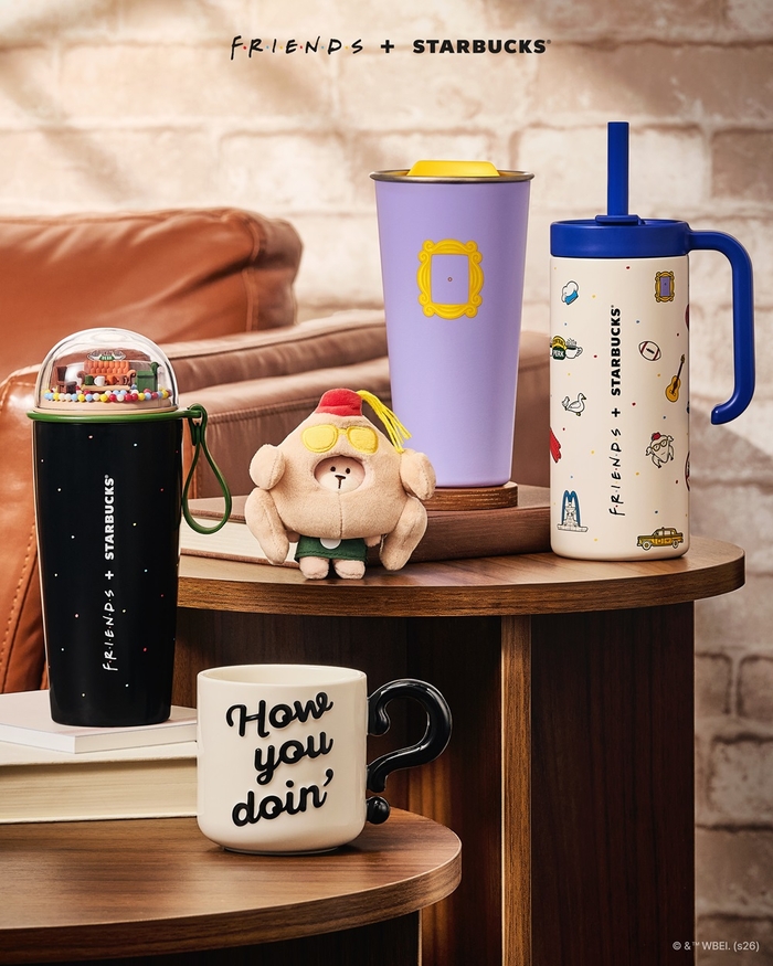 “뉴욕 감성 그대로”…스타벅스, 새해 첫 파트너로 美 레전드 시트콤 ‘프렌즈’ 낙점