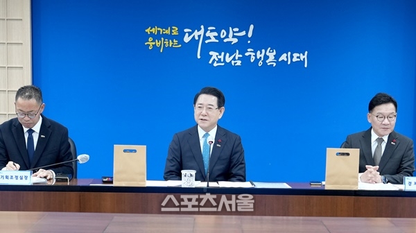 김영록 지사, 새해 화두로 ‘광주-전남 대부흥’ 제시