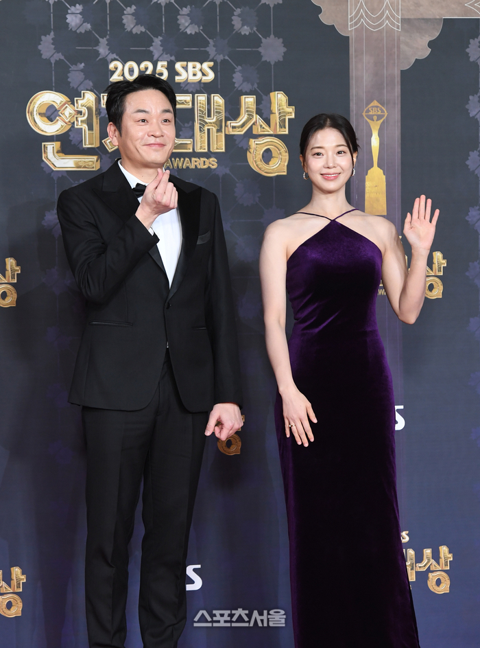 [포토]‘트라이’ 이성욱-임세미, SBS 연기대상 왔어요!