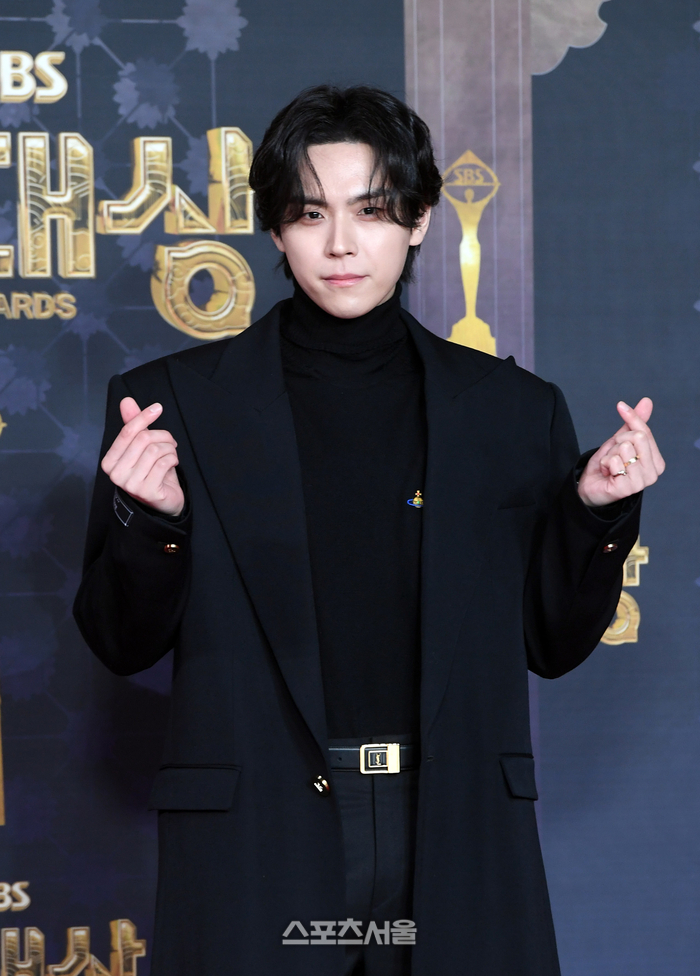 [포토]하트 만들어 보이는 김도훈