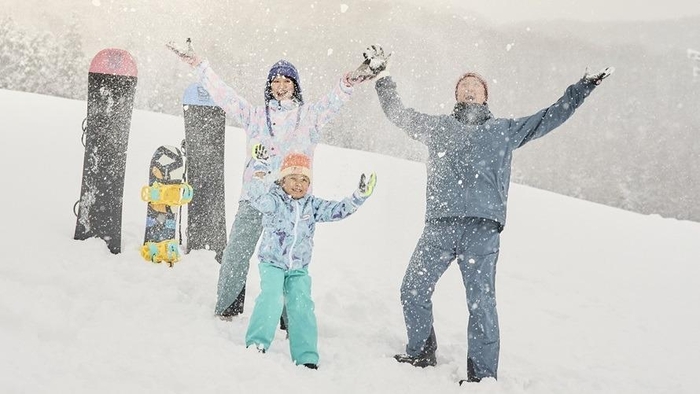 시즈쿠이시 프린스호텔은 호텔 문을 나서면 바로 슬로프로 이어지는 ‘스키 인·스키 아웃(Ski-in, Ski-out)’ 시스템을 갖춘 전형적인 체류형 리조트다. 사진 | 에스마케팅