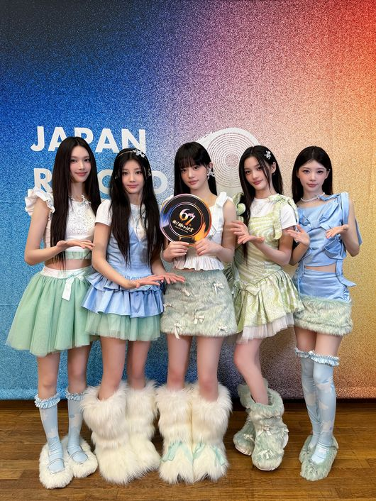 아일릿, ‘홍백가합전’ 뜬다.
.2년 연속 日 연말 축제 출격