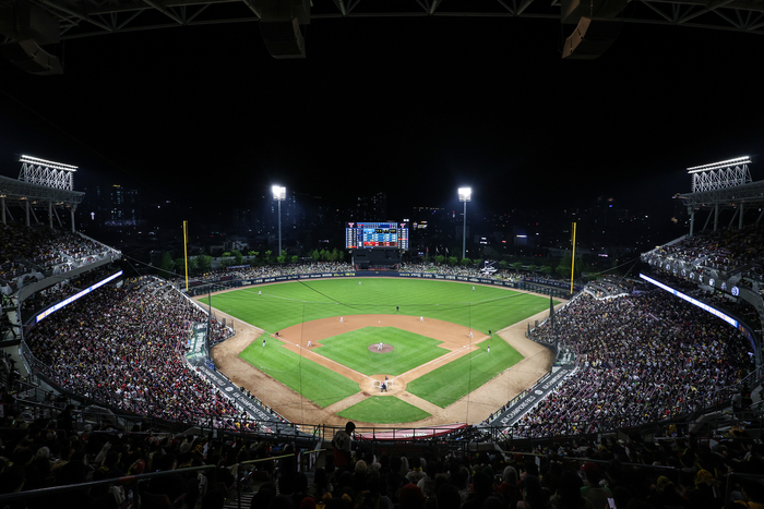 25일 광주-기아 챔피언스 필드에서 열린 2025 KBO리그 LG와 KIA의 경기가 매진됐다. 사진 | KIA 타이거즈