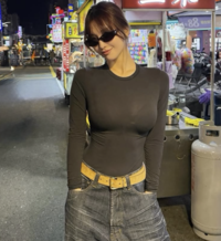 트와이스 모모, 2026 새해부터 핫한 몸매 [★SNS]