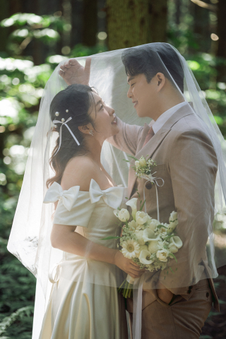 ‘4년 연애 마침표’ LG 마케팅팀 배건우 사원, 3일 정하영 씨와 화촉