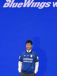 수원 사령탑 오른 이정효 감독 “마음이 움직였다, 2부 중요하지 않아…신나게 해보겠다”[현장일문일답]