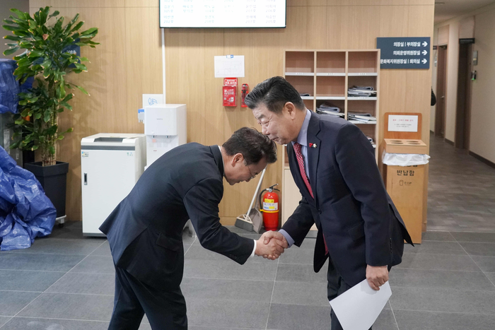 육동한 시장, 춘천시의회 신년 인사 방문