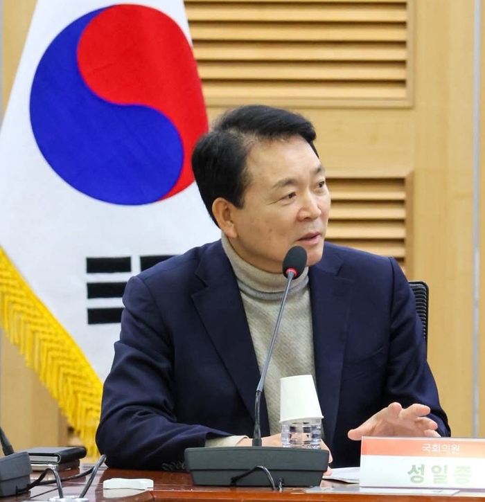 성일종, 한중정상회담 시 ‘서해 불법 구조물 철거’를 제1 의제로 삼아야...