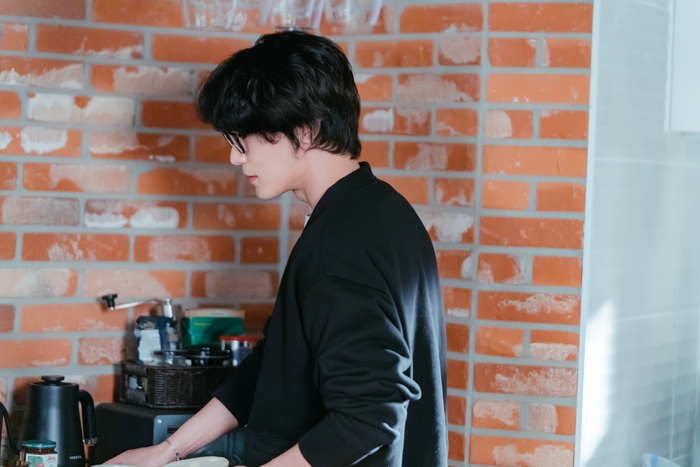 장률. 사진 | JTBC·SLL·하우픽쳐스