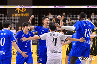 카르발류 감독 ‘사퇴’ 효과 없었다, KB손해보험 2연패…‘김정호 15득점’ 한국전력은 4위 탈환