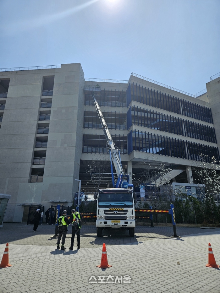 창원NC파크에서 안전점검을 진행하고 있다. 사진 | 김동영 기자 raining99@sportsseoul.com